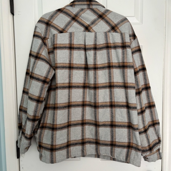 Simply Southern Large fur lined Flannel coat - Picture 5 of 6